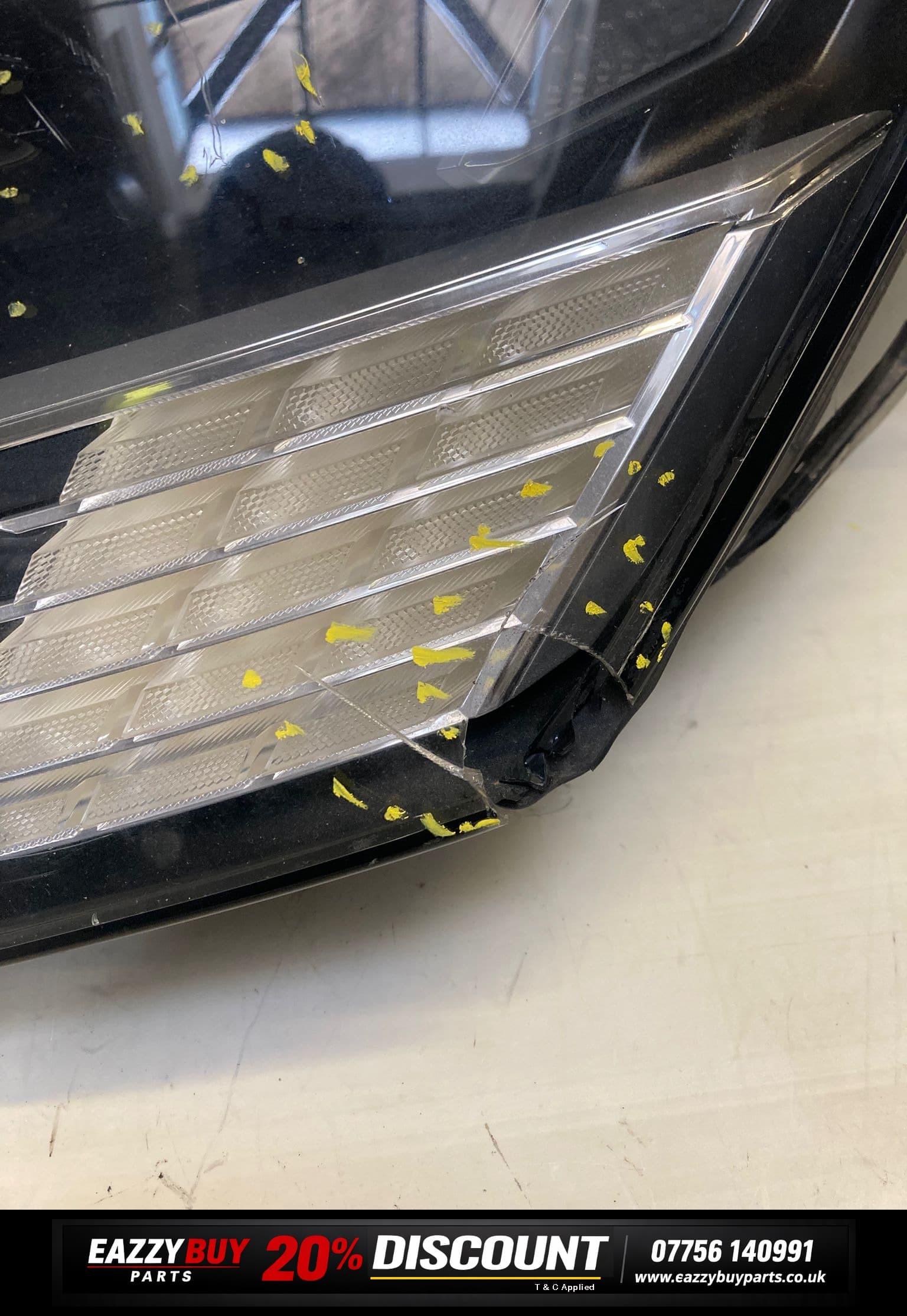 AUDI A3 MK4 2020+ HEADLIGHT LH PASSENGER SIDE SLIGHT DAMAGE 8y0941035a