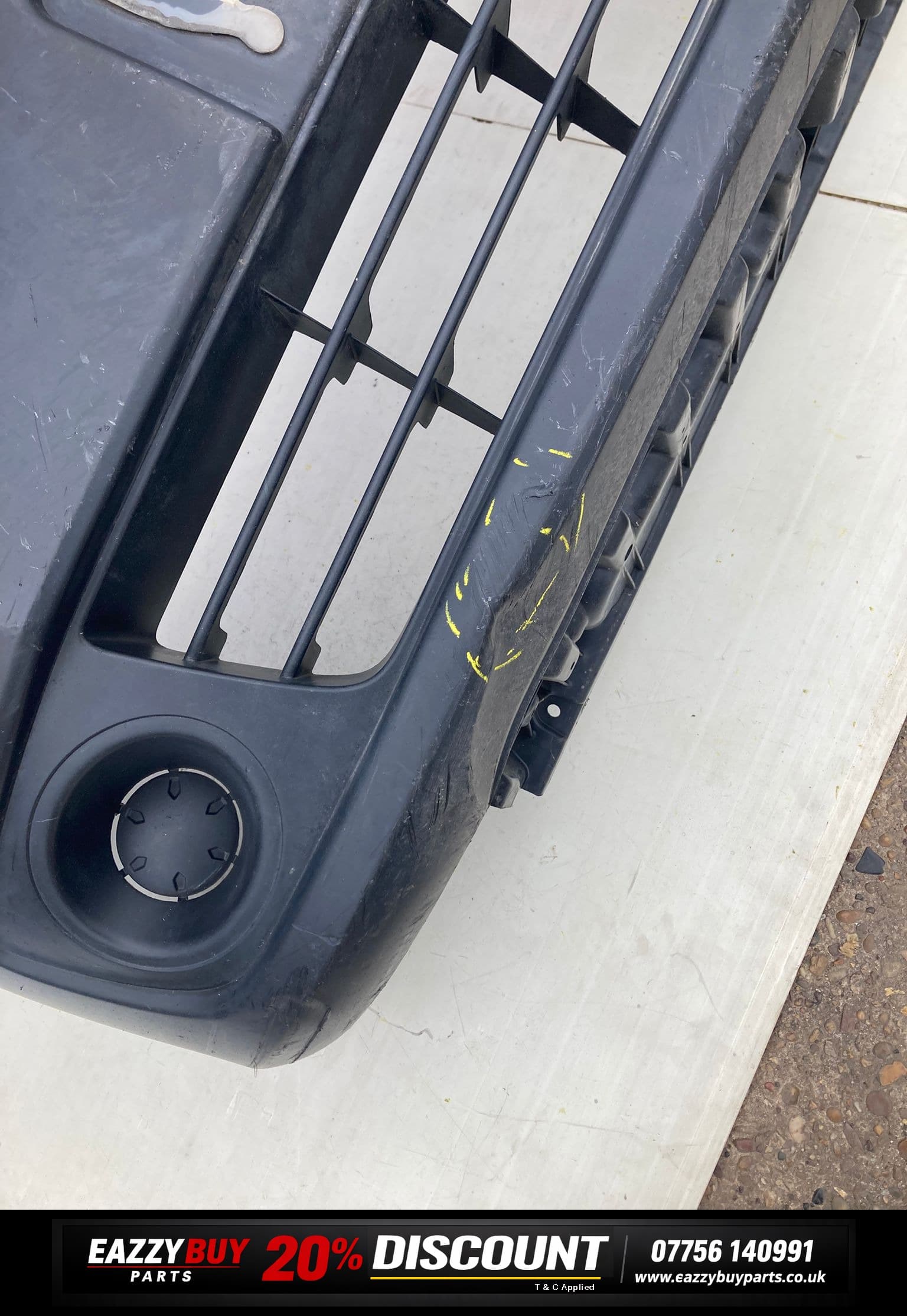 NISSAN VANETTE 2011 - 2015 FRONT BUMPER GENUINE SLIGHT DAMAGE 620223LG0A