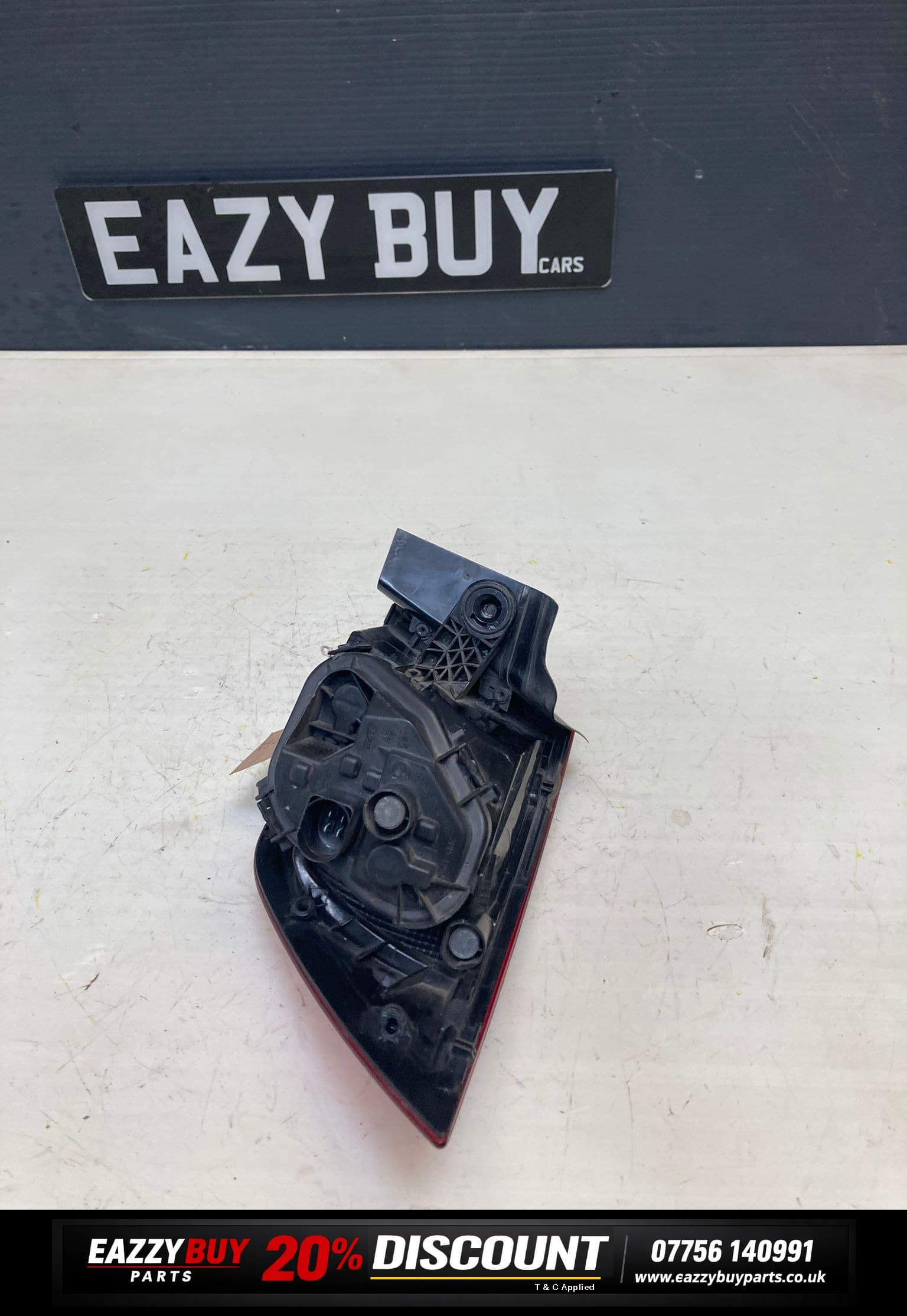 SEAT LEON MK3 12-20 PS RP Side LED Slight Damage Tail Light 5f9945