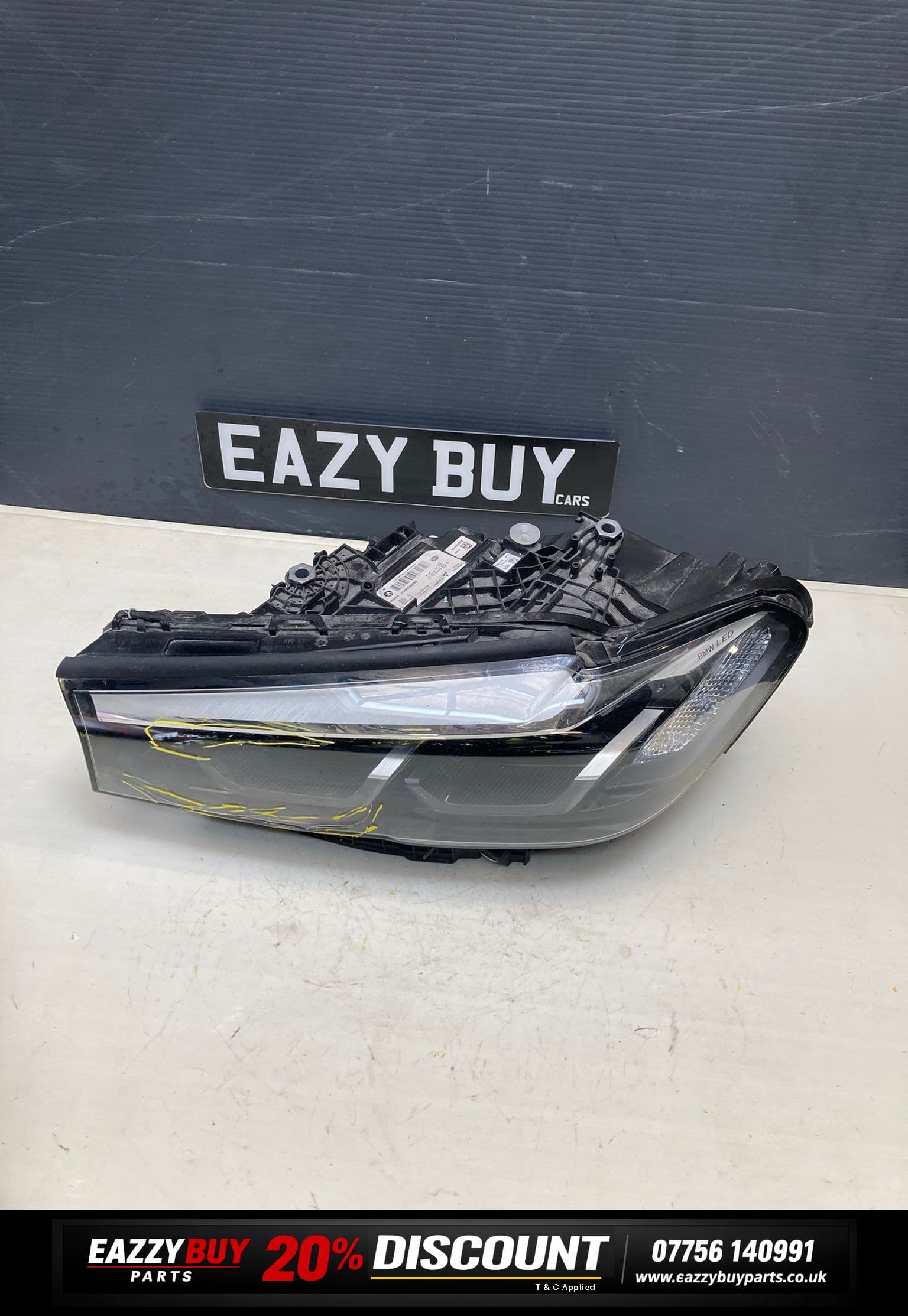 BMW 5 Series G30 G31 Facelift PS 2020 onward Headlight slight damage 5a26fa501