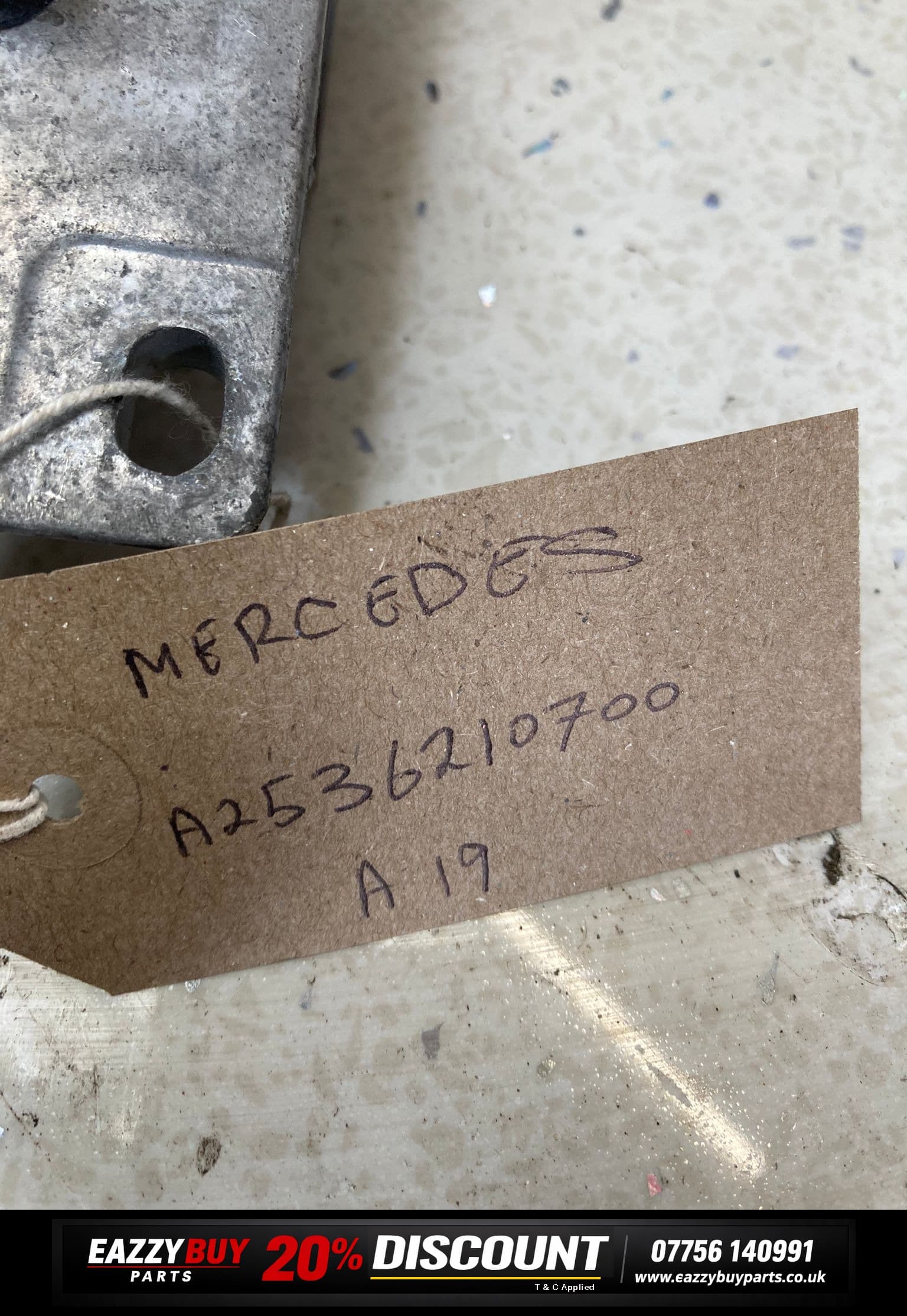 Mercedes GLC X253 2015-22 Radiator Right Support Bracket a2536210700