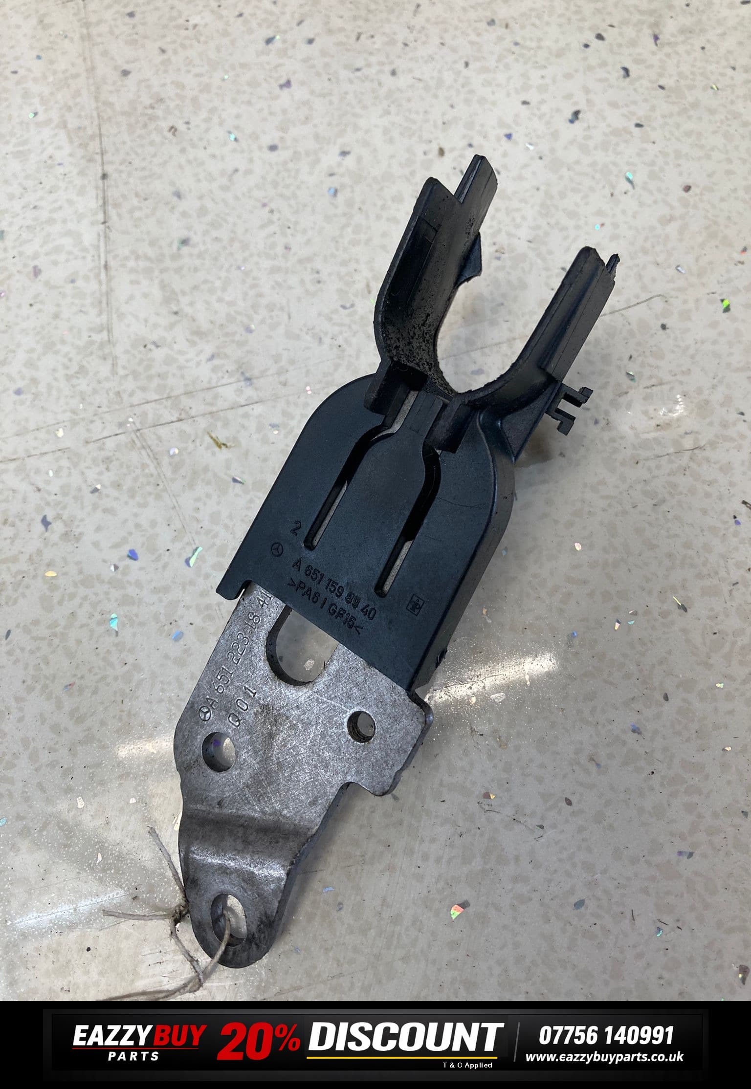 Mercedes C Class W205 2014-18 Holder Bracket a6511598940