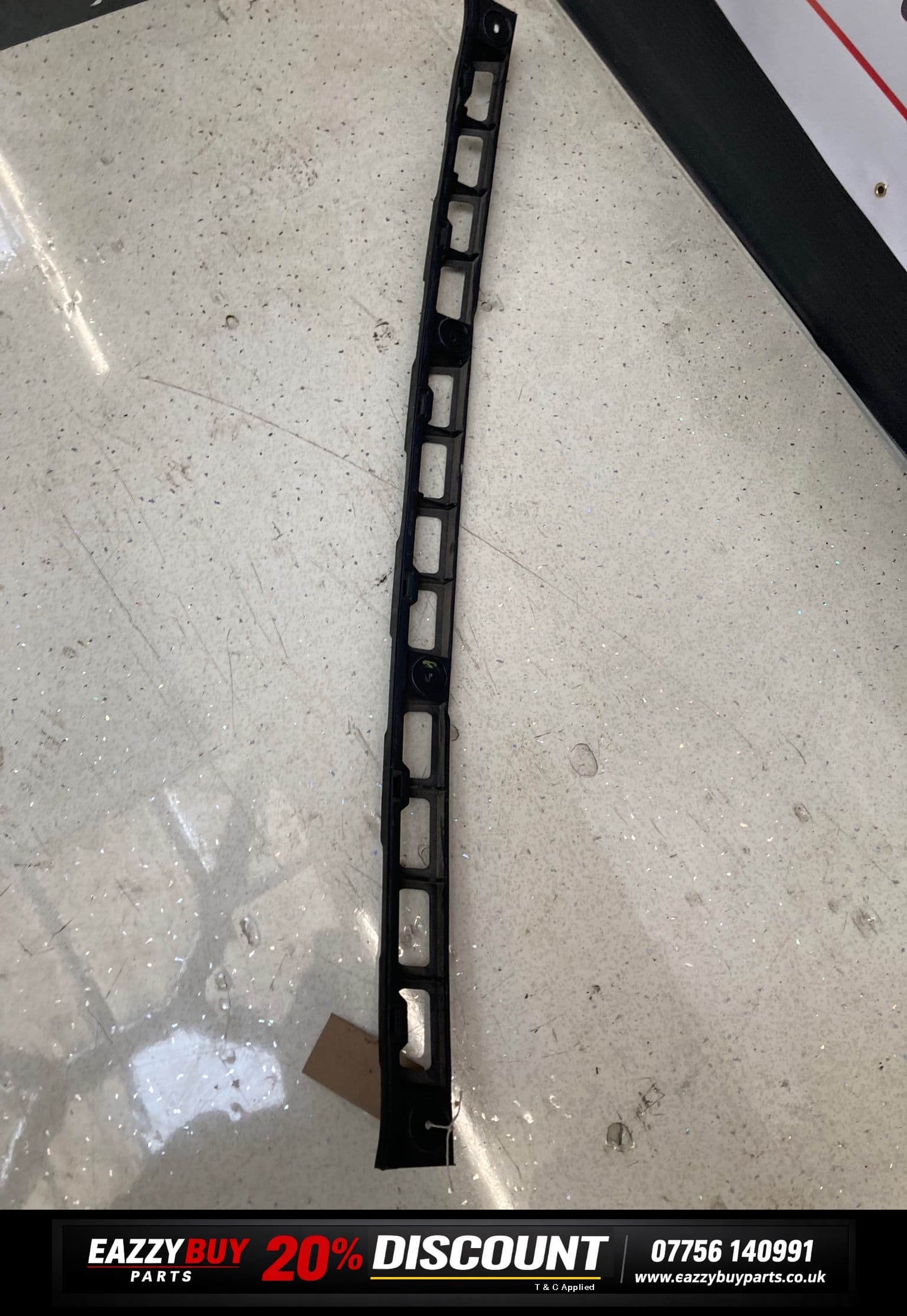 Volkswagen Polo MK5 09-13 Rear Bumper Bracket 6r6807863a