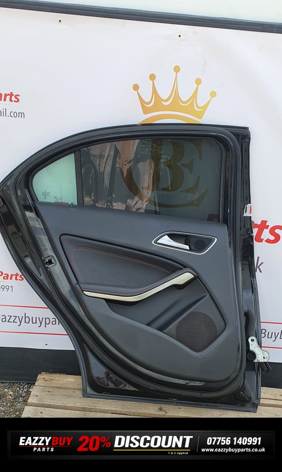 mercedes benz NSR door black