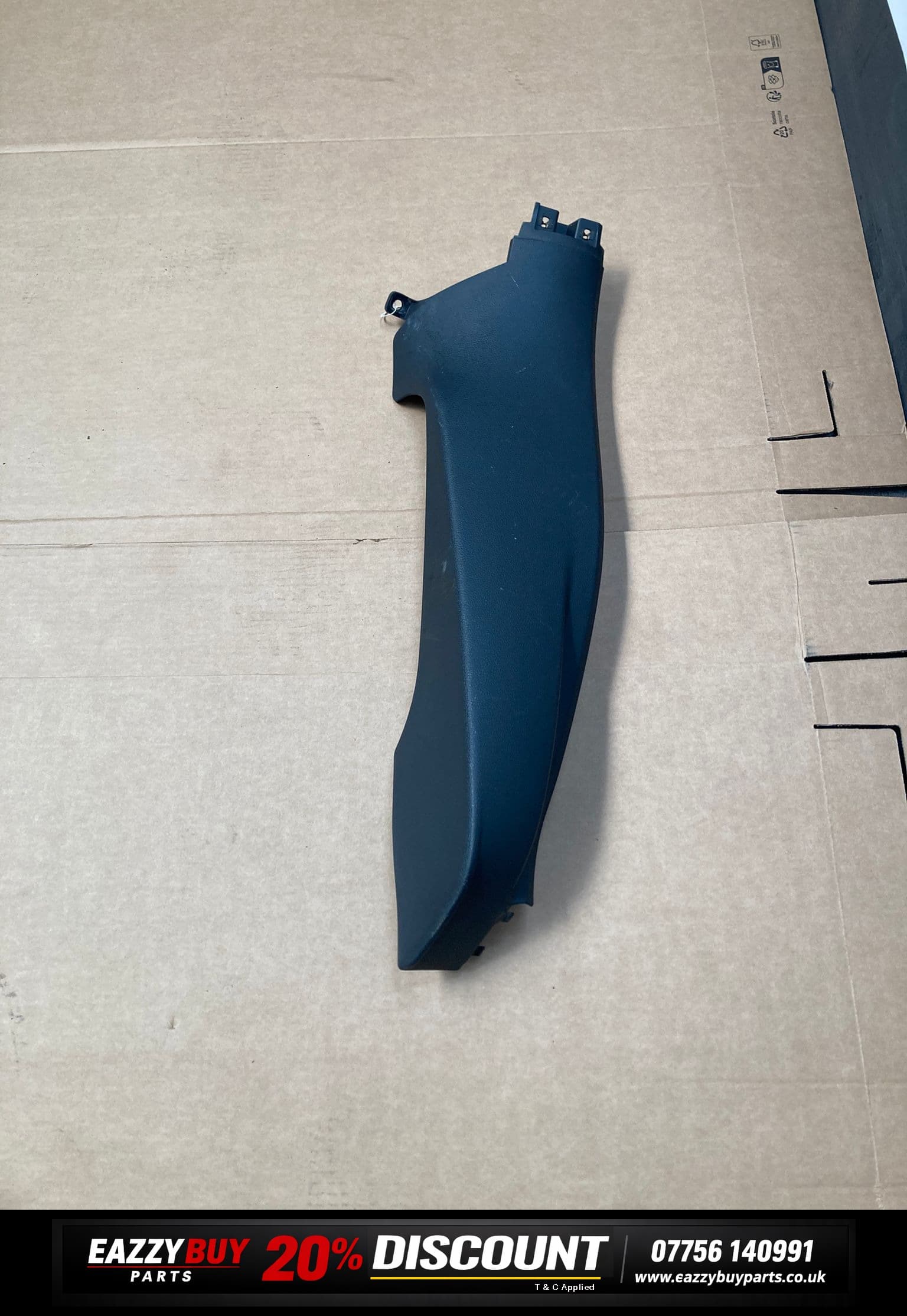 VW Golf MK7.5 13-19 Right Rear Lower C Pillar Trim 5G6867766E