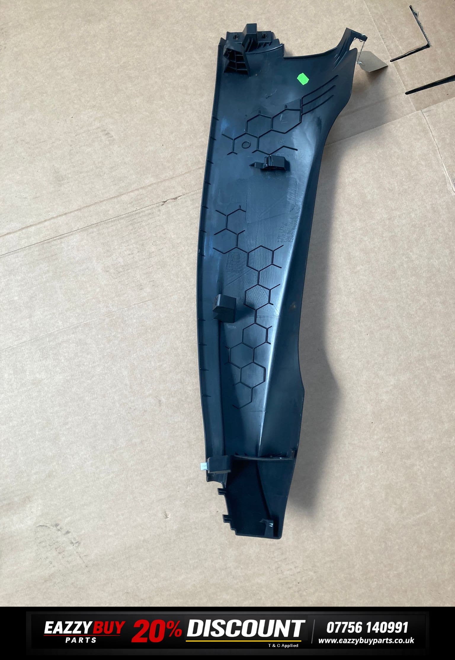 VW Golf MK7.5 13-19 Right Rear Lower C Pillar Trim 5G6867766E