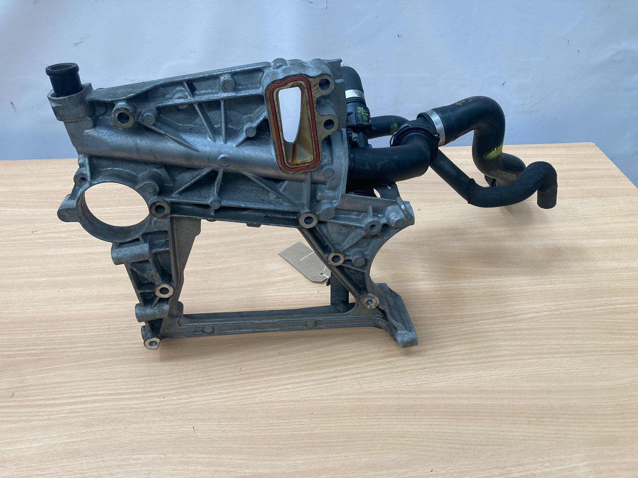 Mercedes-Benz GLC C253 Water Pump Assembly Carrier Housing A6512010300