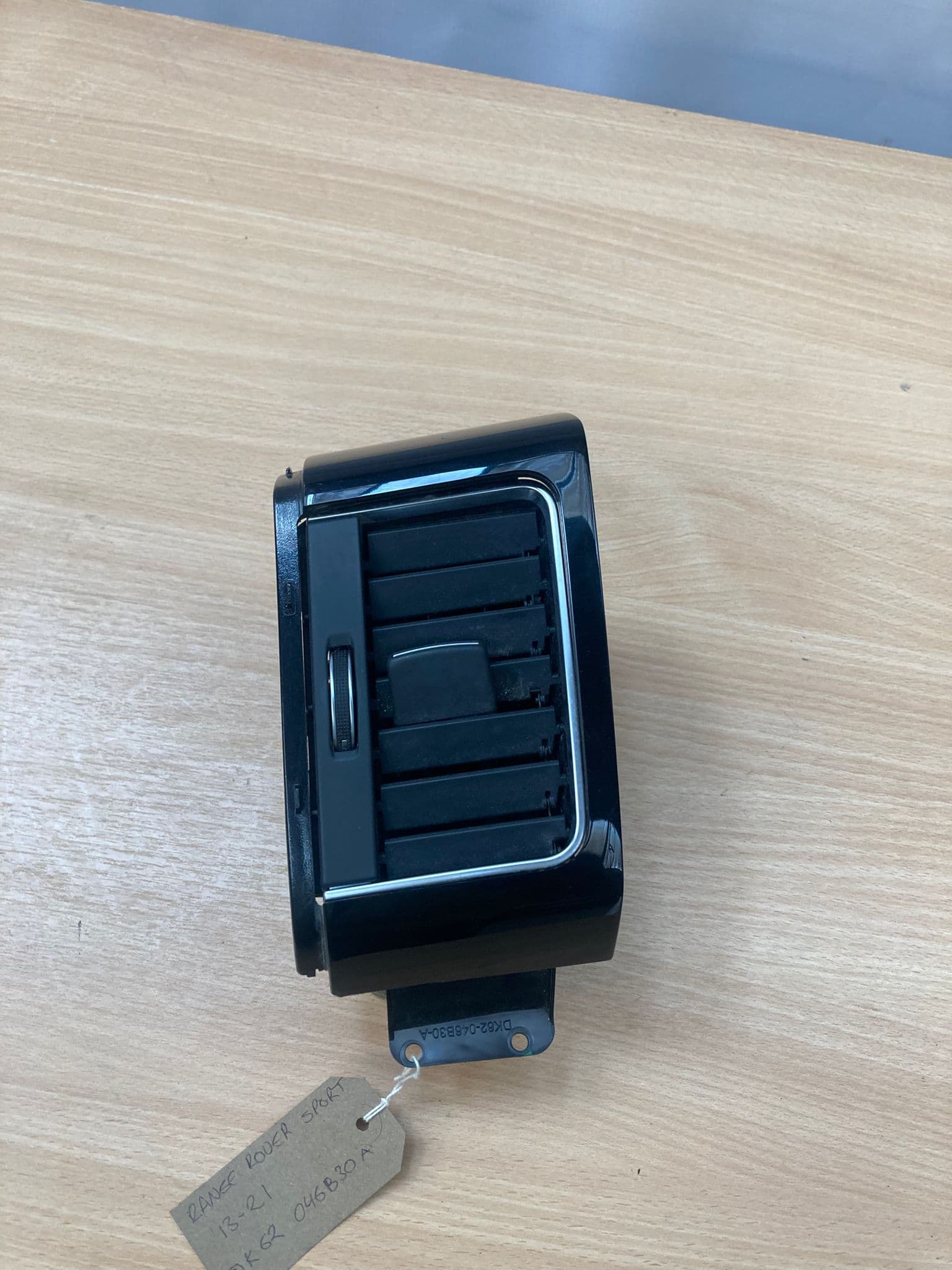 Range Rover Discovery L462 18-21 Right Dashboard Air Vent dk62 046b30a