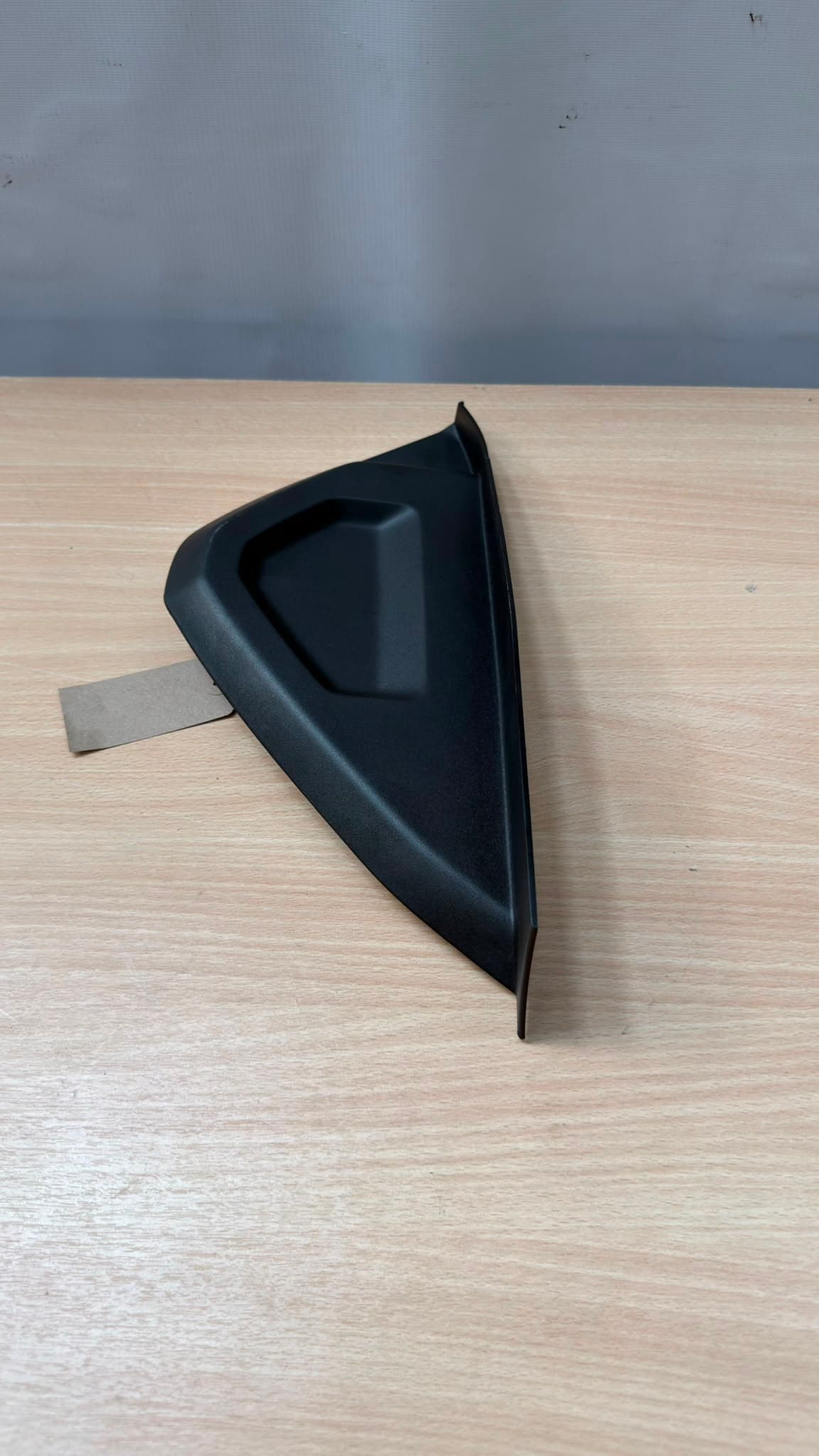 LAND ROVER RANGE EVOQUE moulding 2.2 D 2011 201173 12D1096RD9