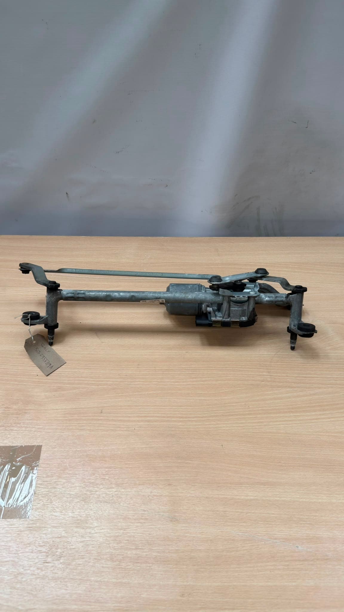 Volkswagen Golf MK7.5 13-20 Front Windscreen Wiper Motor 5g2955119a