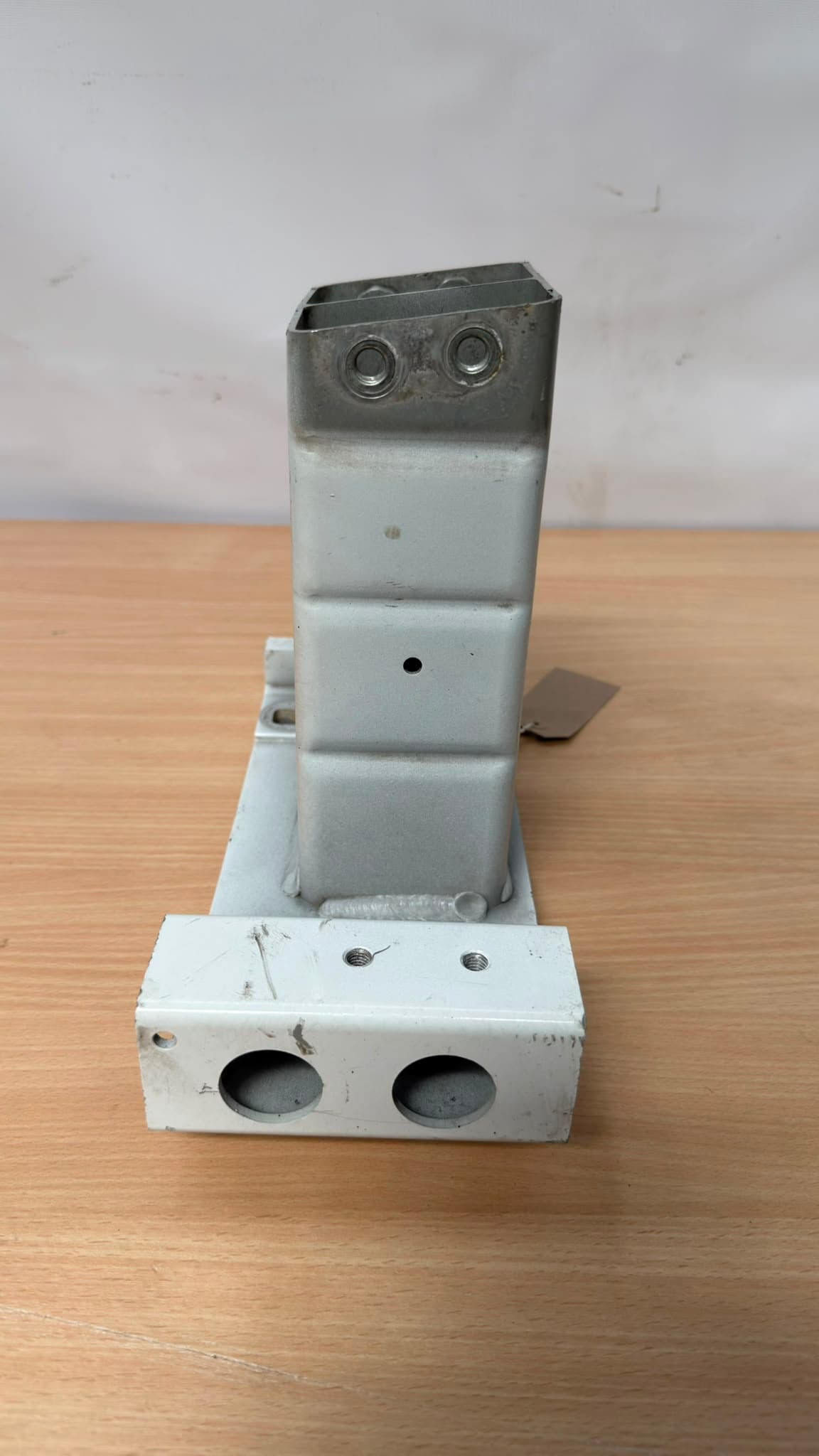 Range Rover Sport L405 15-20 Crash Can Bracket cpla103a32ac