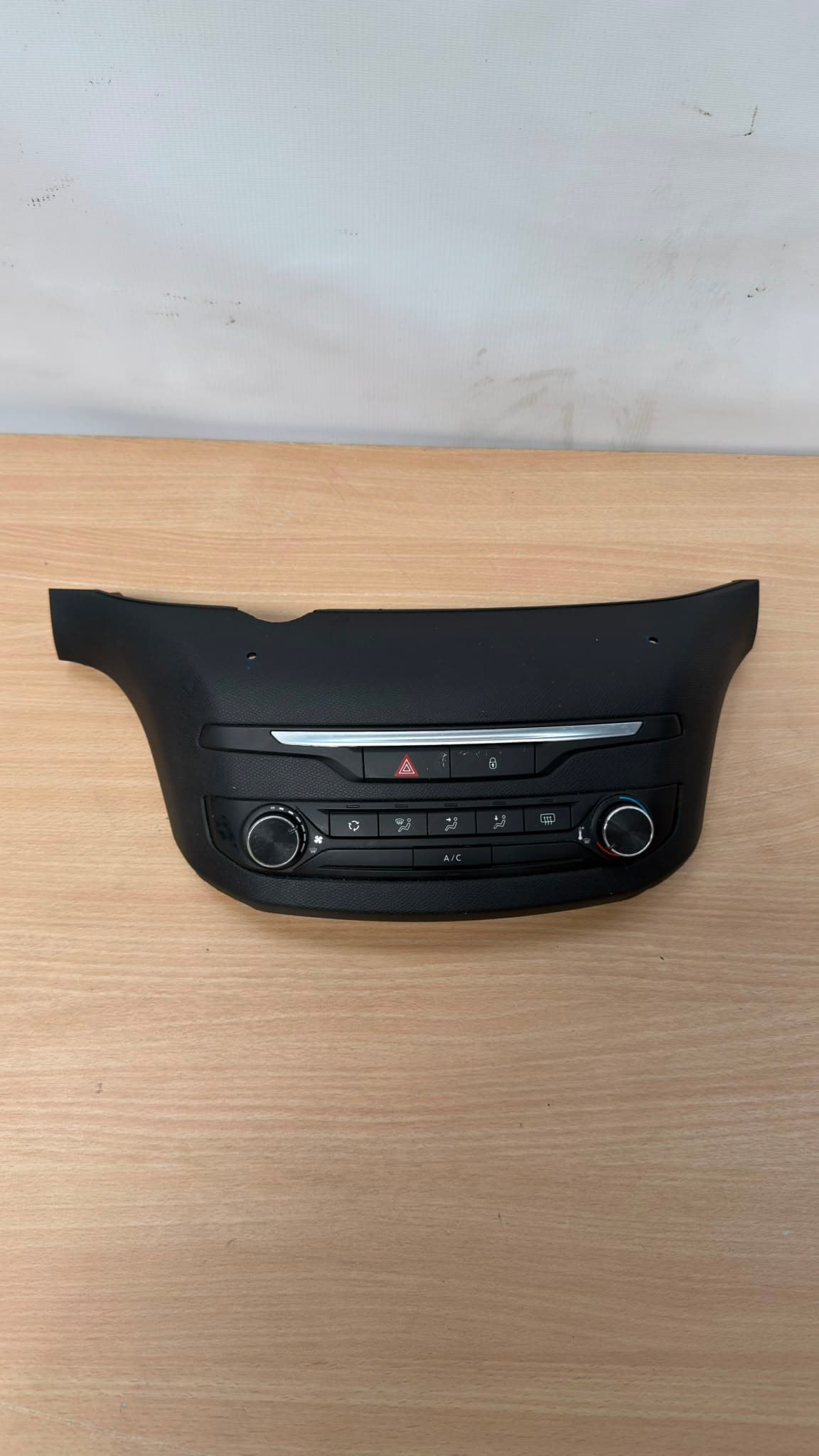 Peugeot 308 MK2 13-21 Heater AC Climate Control Unit 96777653zd