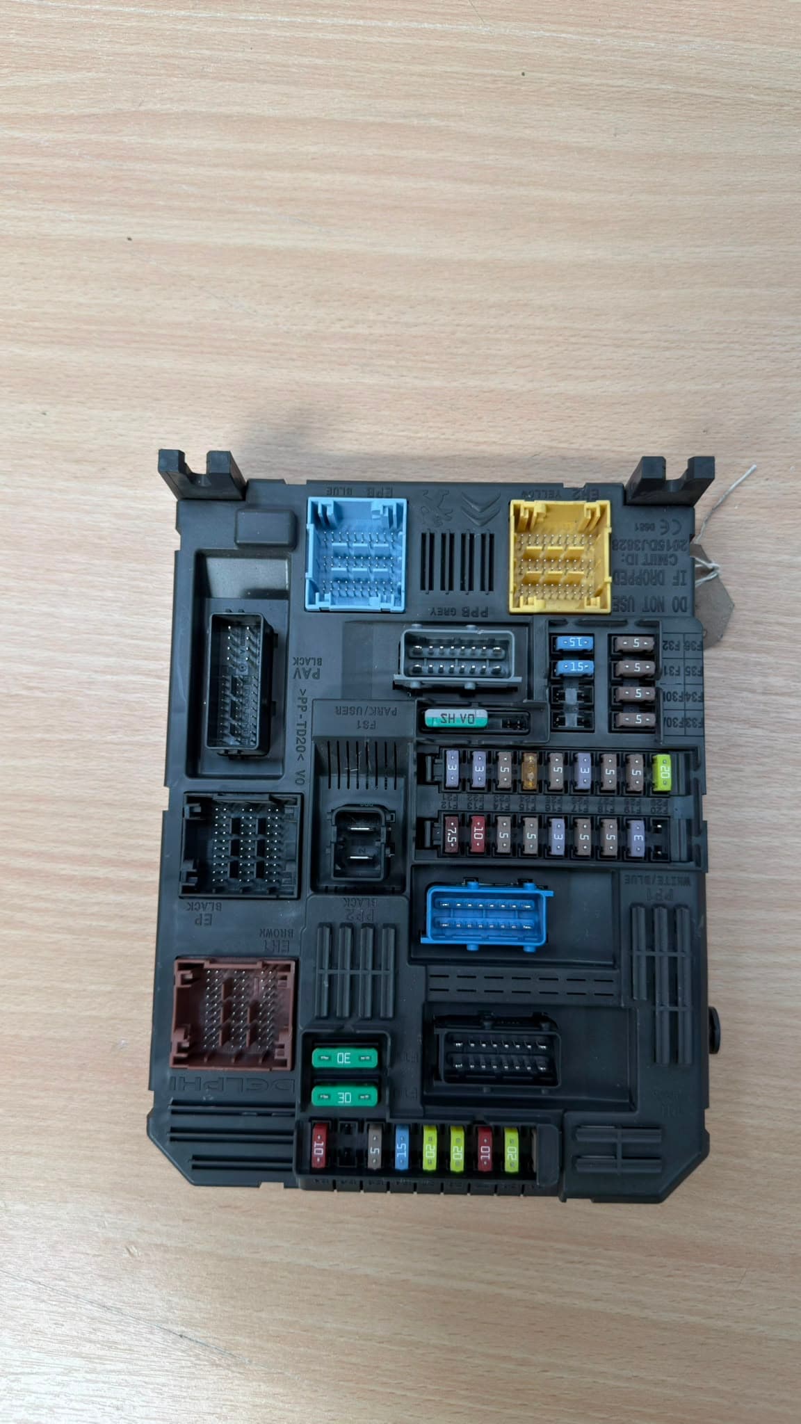 Citroen C3 MK3 Facelift 16-24 Body Control Module Fuse Box 9819851280