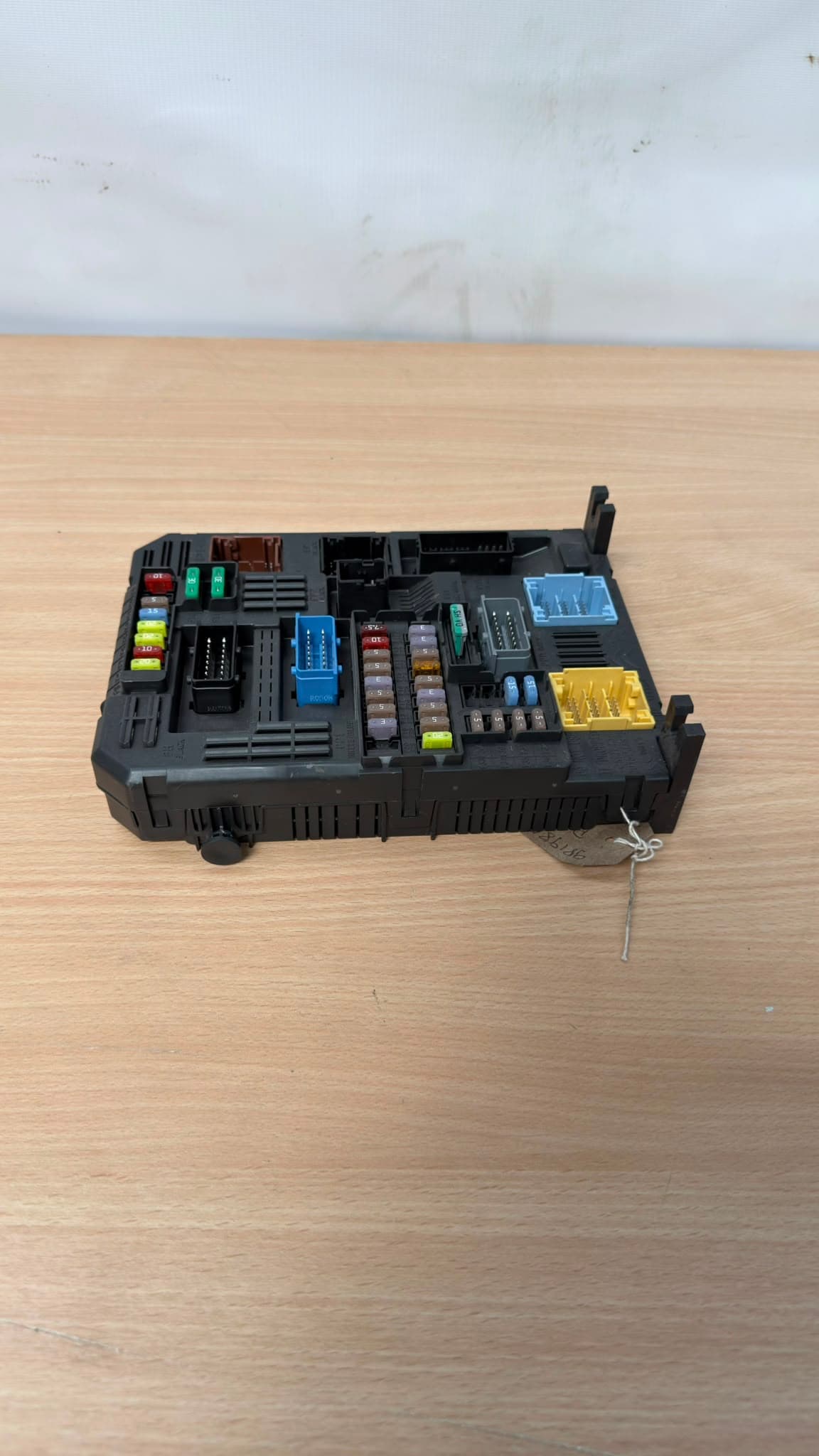 Citroen C3 MK3 Facelift 16-24 Body Control Module Fuse Box 9819851280