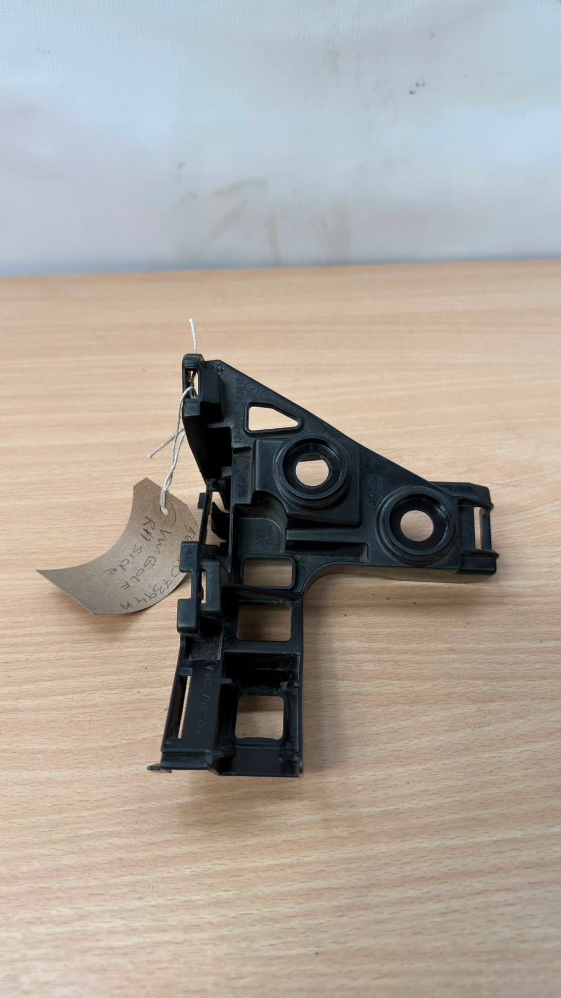 Volkswagen Golf MK7 13-19 Rear Bumper Bracket Passenger Side Left 5g6807393a