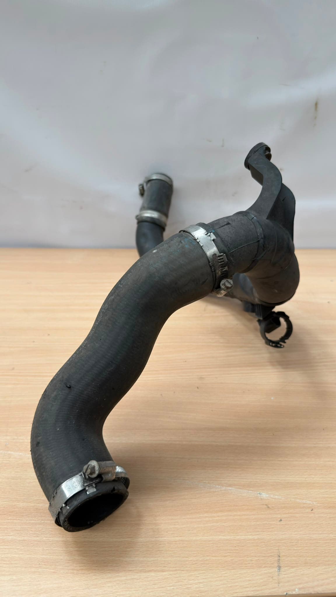 Volkswagen audi skoda seat 2012-2017 Intercooler Pipe 04L145770H