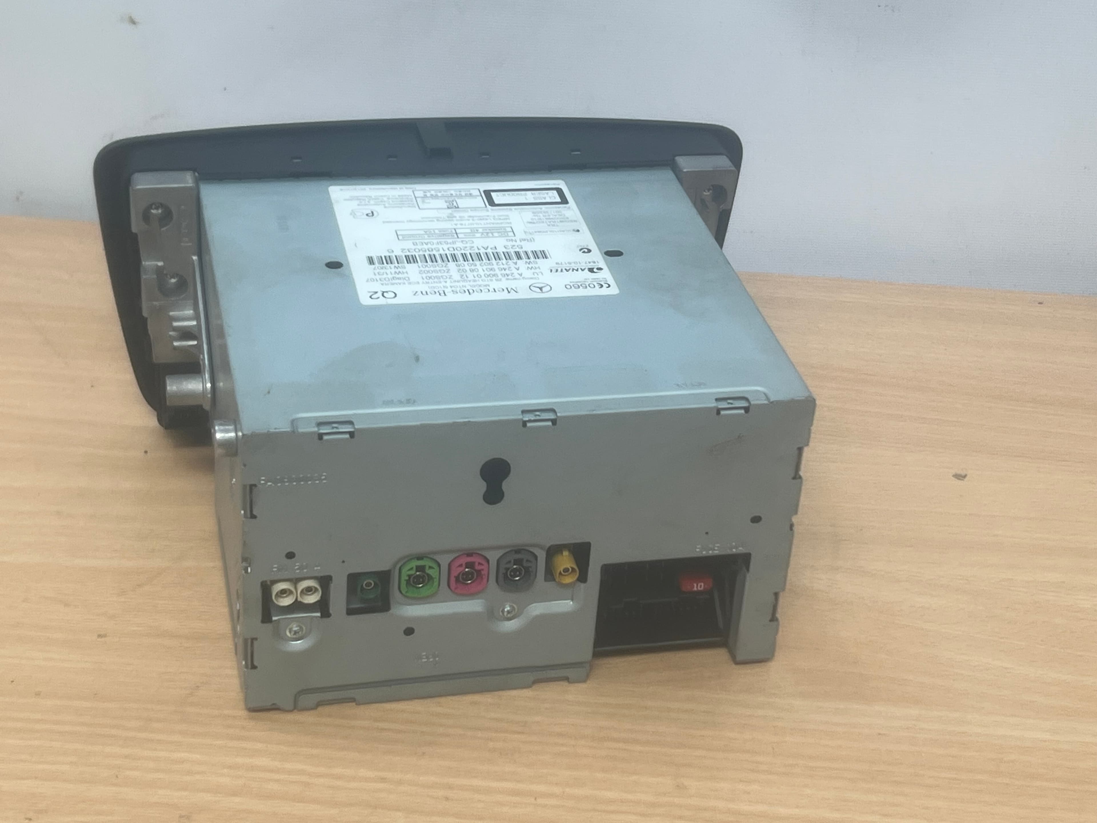 Mercedes C117 W176 W246 Navi CD Player Navigation A2469000112