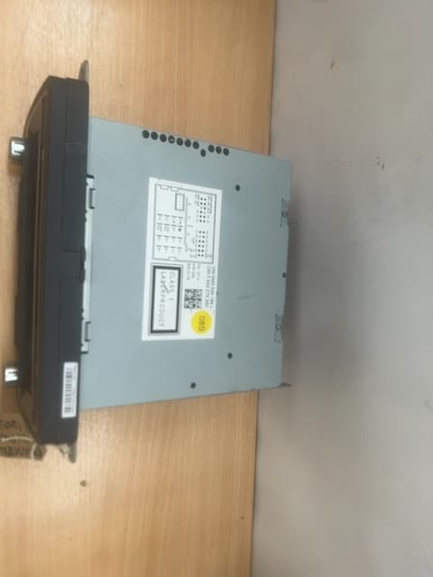 Volkswagen Polo MK5 Facelift 2009-2014 Radio CD Player Head Unit 5M0035186L