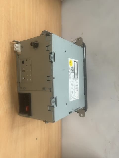 Volkswagen Polo MK5 Facelift 2009-2014 Radio CD Player Head Unit 5M0035186L
