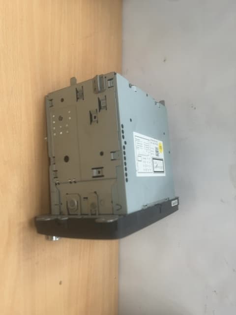 Volkswagen Polo MK5 Facelift 2009-2014 Radio CD Player Head Unit 5M0035186L