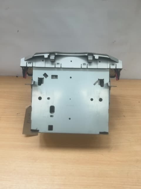 Toyota Yaris MK2 2006-2011 Stereo Radio CD Player Head Unit 861200D211