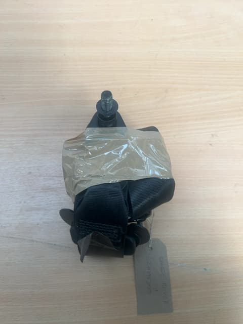 Range Rover Evoque 11-18 L538 Offside Driver Front Seat Belt 620198300