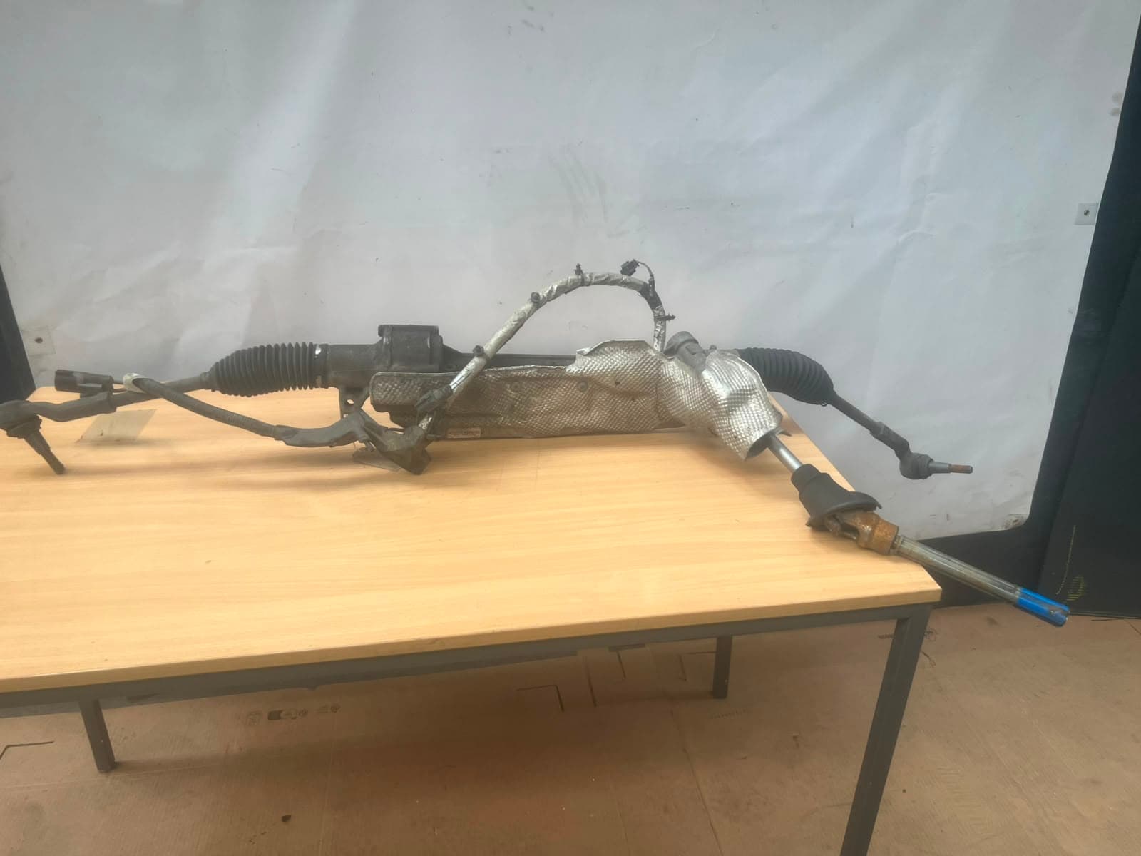 Land Rover Discovery L550 2015-2019 Steering Rack HJ323C567DA
