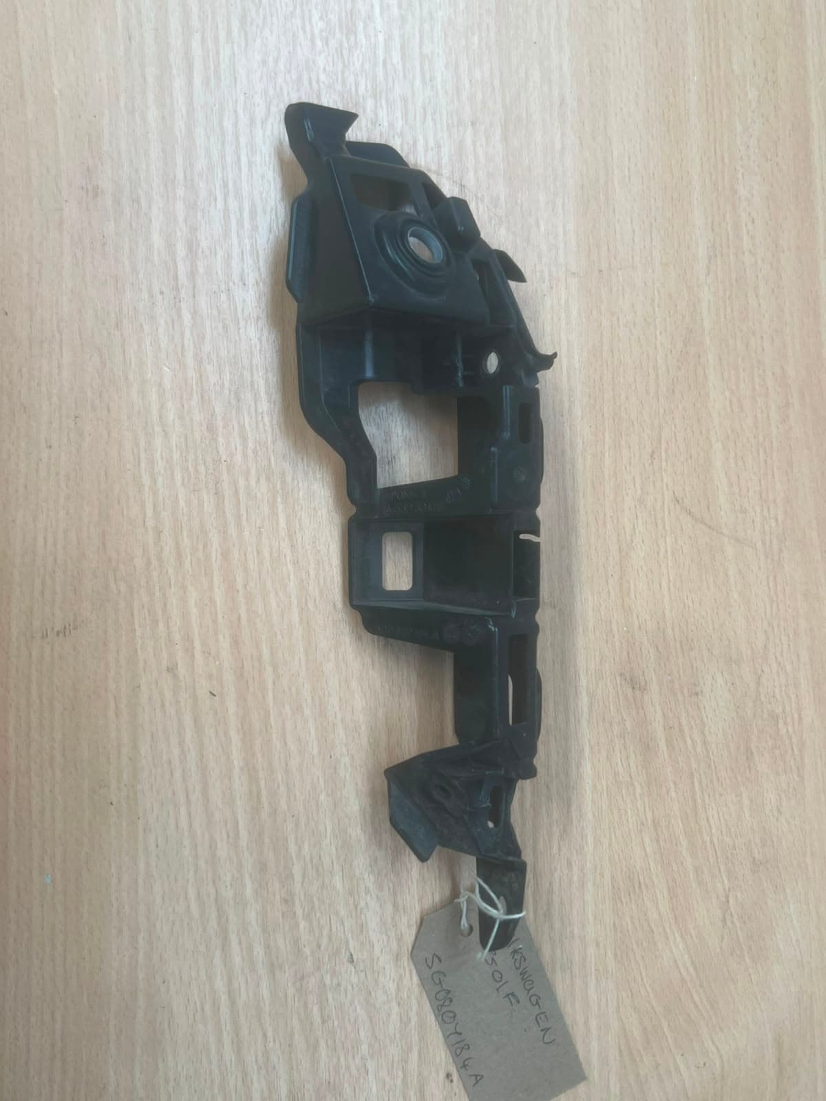 VW Golf MK7 Cabriolet 2013-2019 Front Right Bumper Bracket 5G0807184A