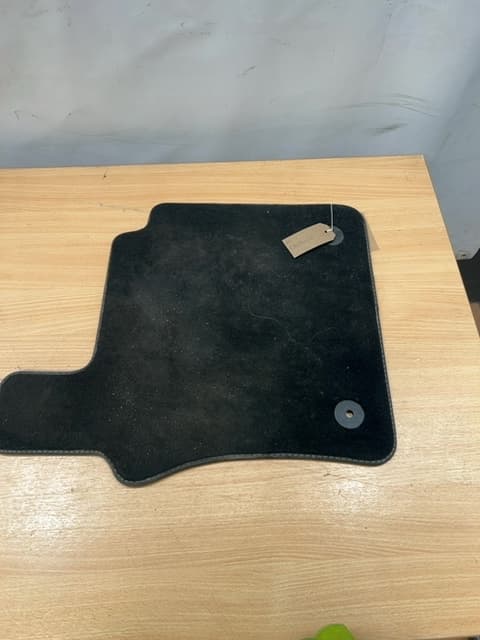 VW Tiguan MK2 R-Line 2016-2024 Car Mats 5NC863011