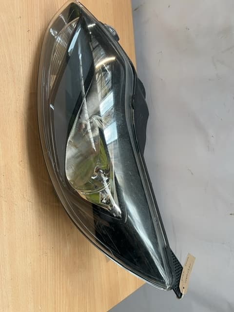 Ford Focus MK3 Passenger Side Front 2011-2014 Front Passenger Side Headlight 148