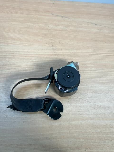 Range Rover Evoque L538 2012-17 Seat Belt Rear 618582300B