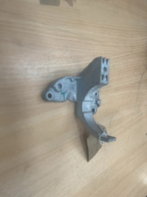Volvo XC70 Cross Country auxiliary water pump 31493255 2.00 Petrol