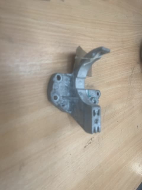 Volvo XC70 Cross Country auxiliary water pump 31493255 2.00 Petrol
