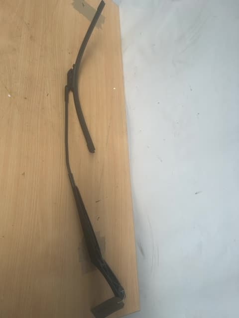 VW Tiguan MK2 R-Line 2016-2024 Passenger Front Wiper Arm 5NC955409