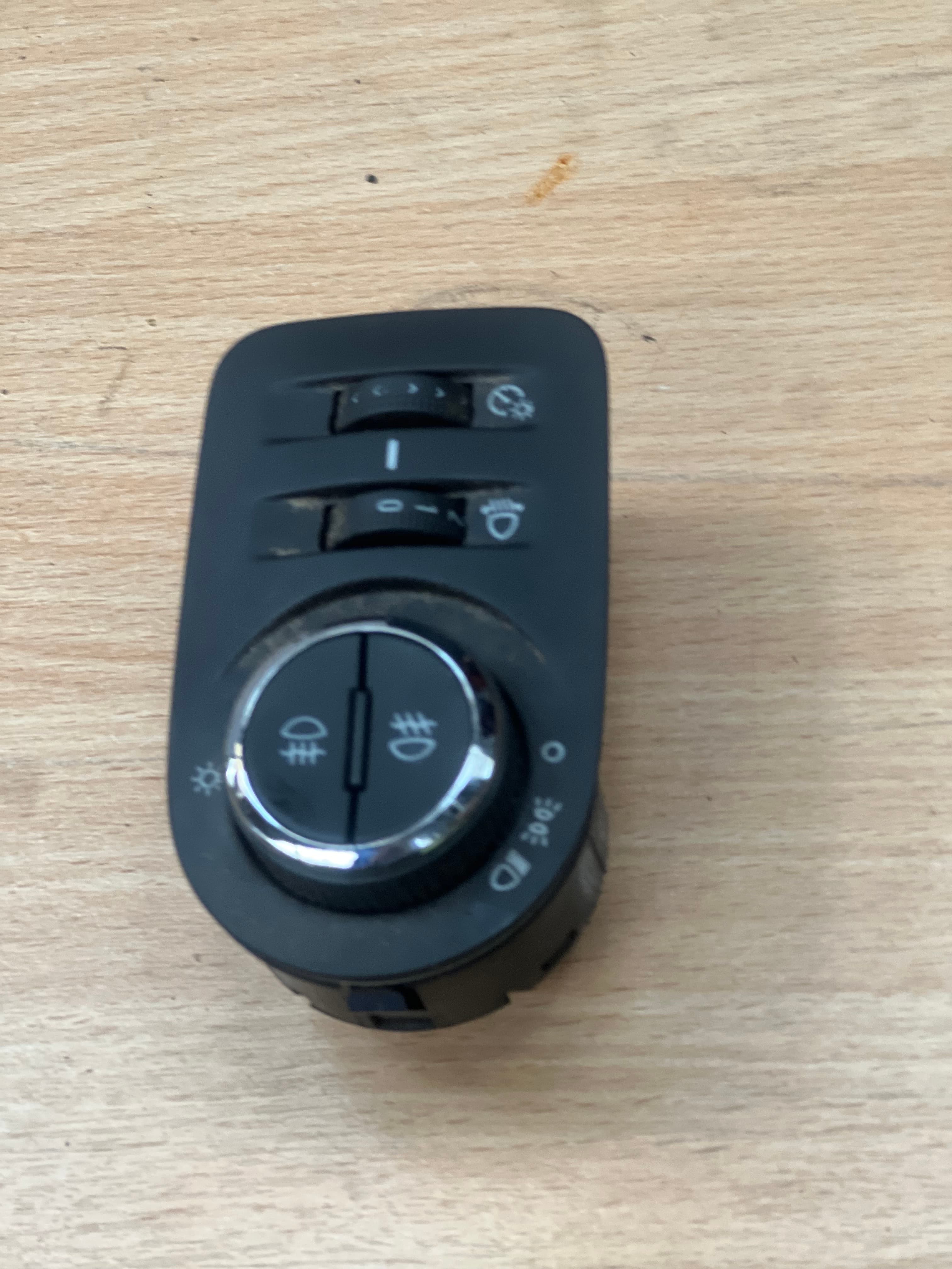 Vauxhall Corsa MK4 2014-2019 Headlight Switch 13470452