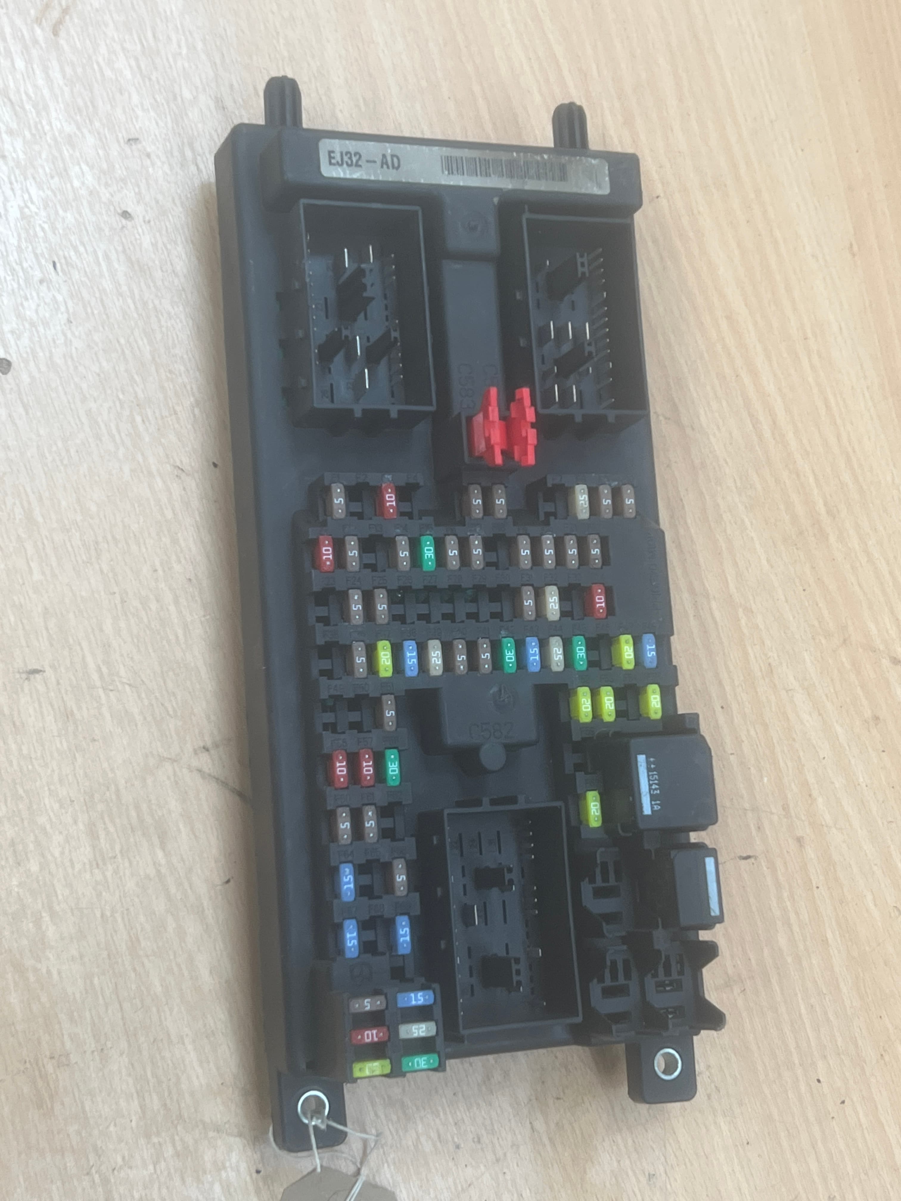 Range Rover Evoque L538 2014-2015 Fuse Box Ej3214F041AD