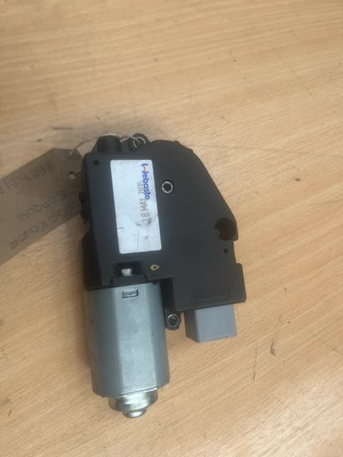 LAND ROVER DISCOVERY SPORT L550 2016 Sunroof Motor WR09C01AA