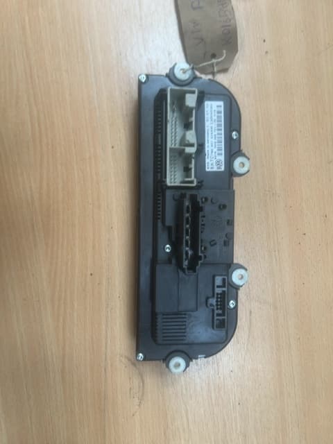 VW GOLF MK6 2012 CLIMATE CONTROL UNIT HEATER A/C PANEL K0165Hb009751