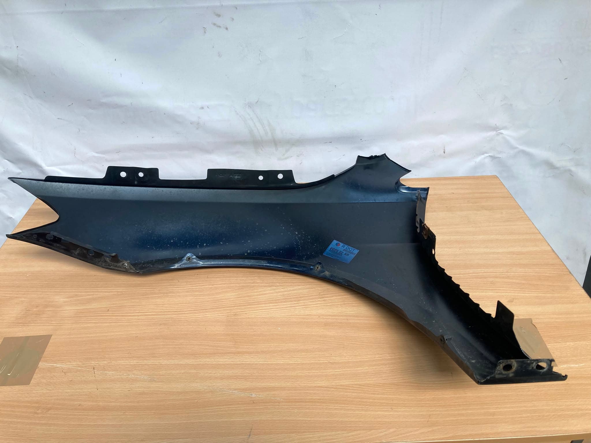 W GOLF MK7 13-16 OFFSIDE FRONT WING N/S RIGHT