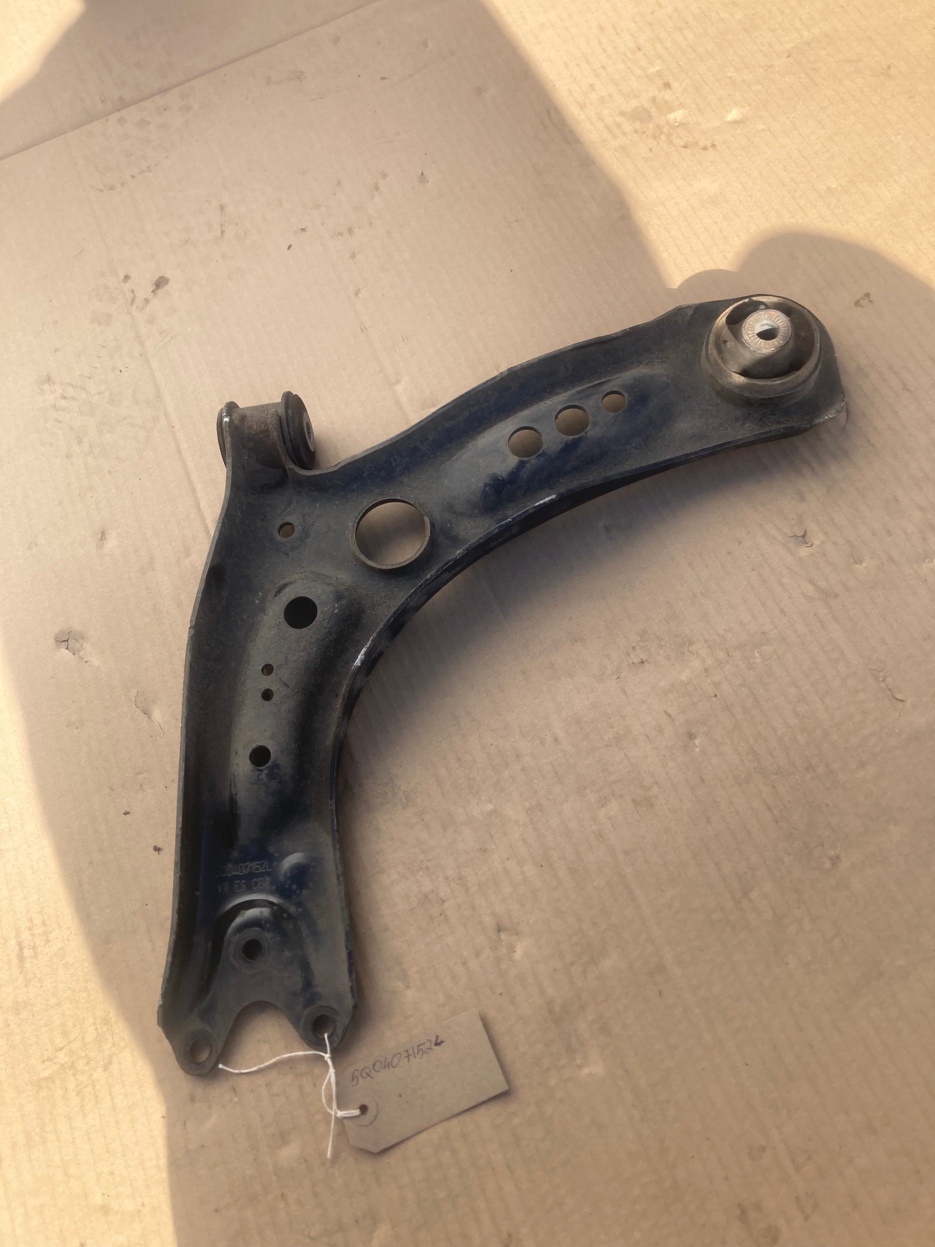 Skoda Octavia MK3 2012-2020 Wishbone Lower Control Arm Front Right 5q0407152l
