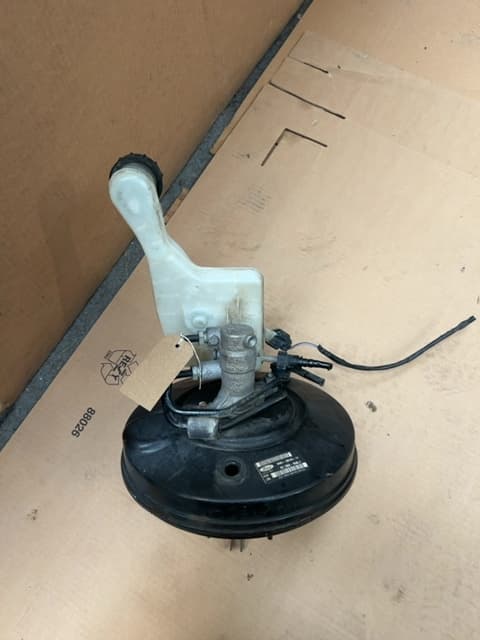 Ford Focus MK3 10-14 Brake Servo & Master Cylinder BV612B195TF