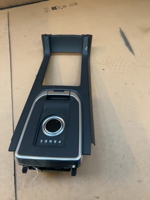 Land Rover Discovery Sport L550 Gear Shift Selector Mount Bracket FK72-045B28-A
